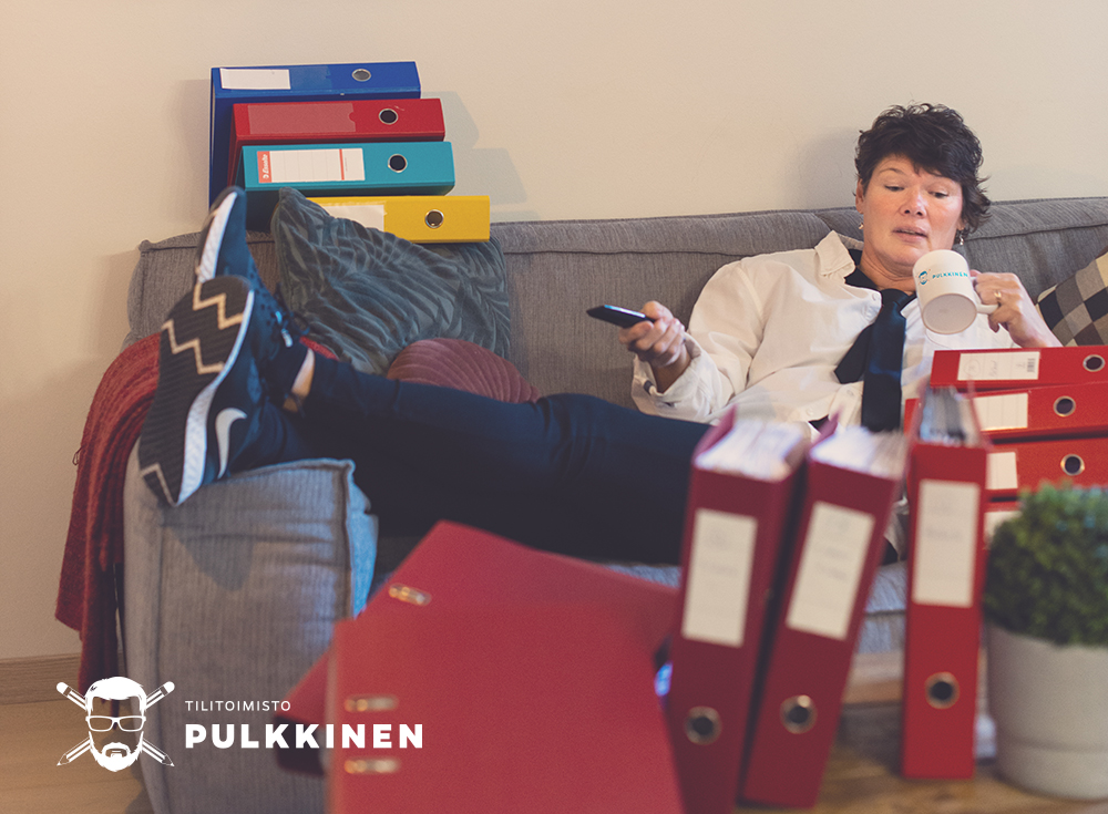 Kirjanpitäjä Annika Sjöbergin mukaan vapaus ja luottamus tekevät Pulkkisella työskentelystä rentoa.